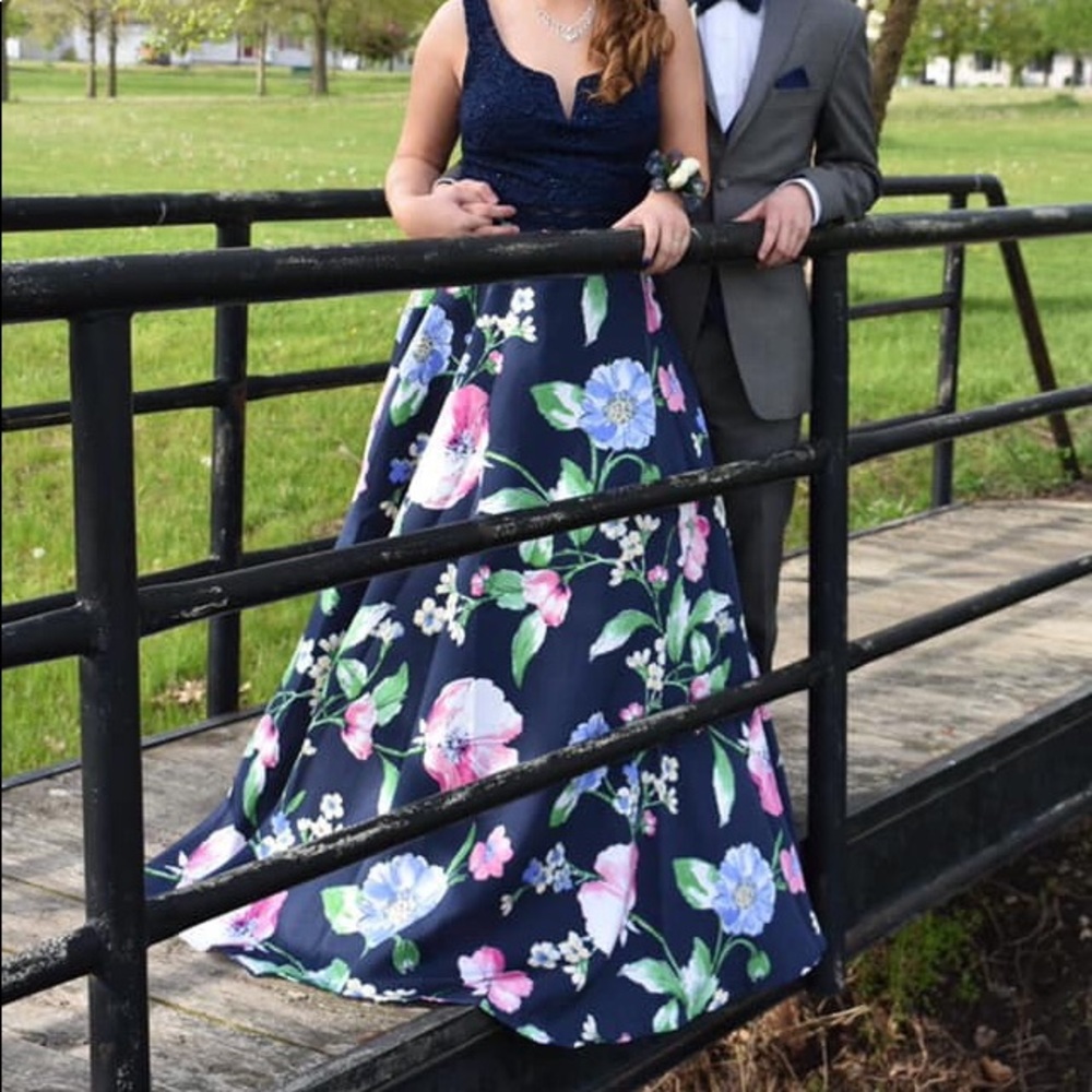 2 piece navy blue prom dress!!!!